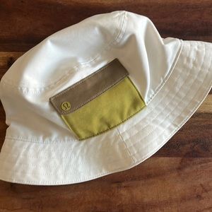 NWOT Lululemon bucket hat  💚